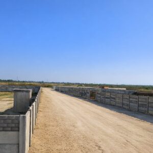 Lucknow_me_sasta_plots